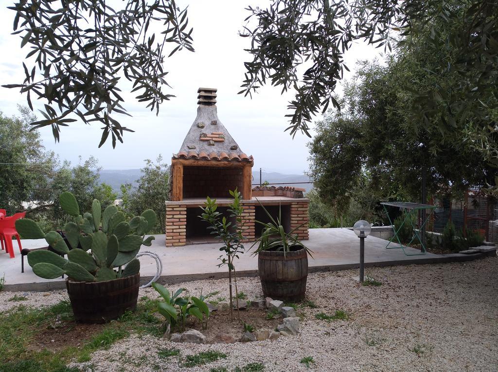 Serranello Azienda Agricola Appartement Bono  Buitenkant foto